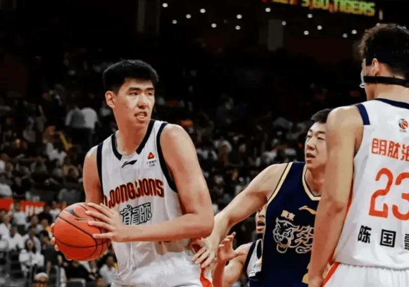 九游娱乐官方入口-徐昕收到NBA试训+夏联邀请，同时官宣入国家队短训营，如何决策？